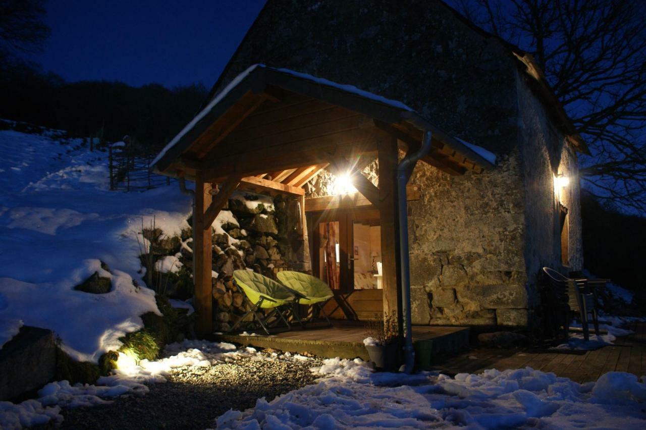 Le Gite De Chomet La Tour-dʼAuvergne Eksteriør billede