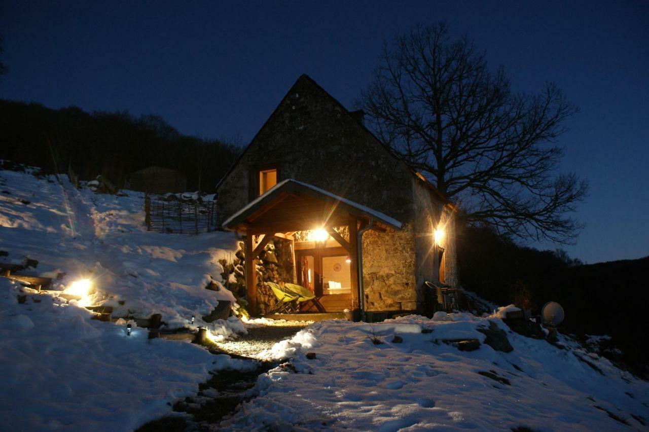 Le Gite De Chomet La Tour-dʼAuvergne Eksteriør billede